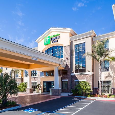 Holiday Inn Express & Suites Eureka By Ihg Bagian luar foto