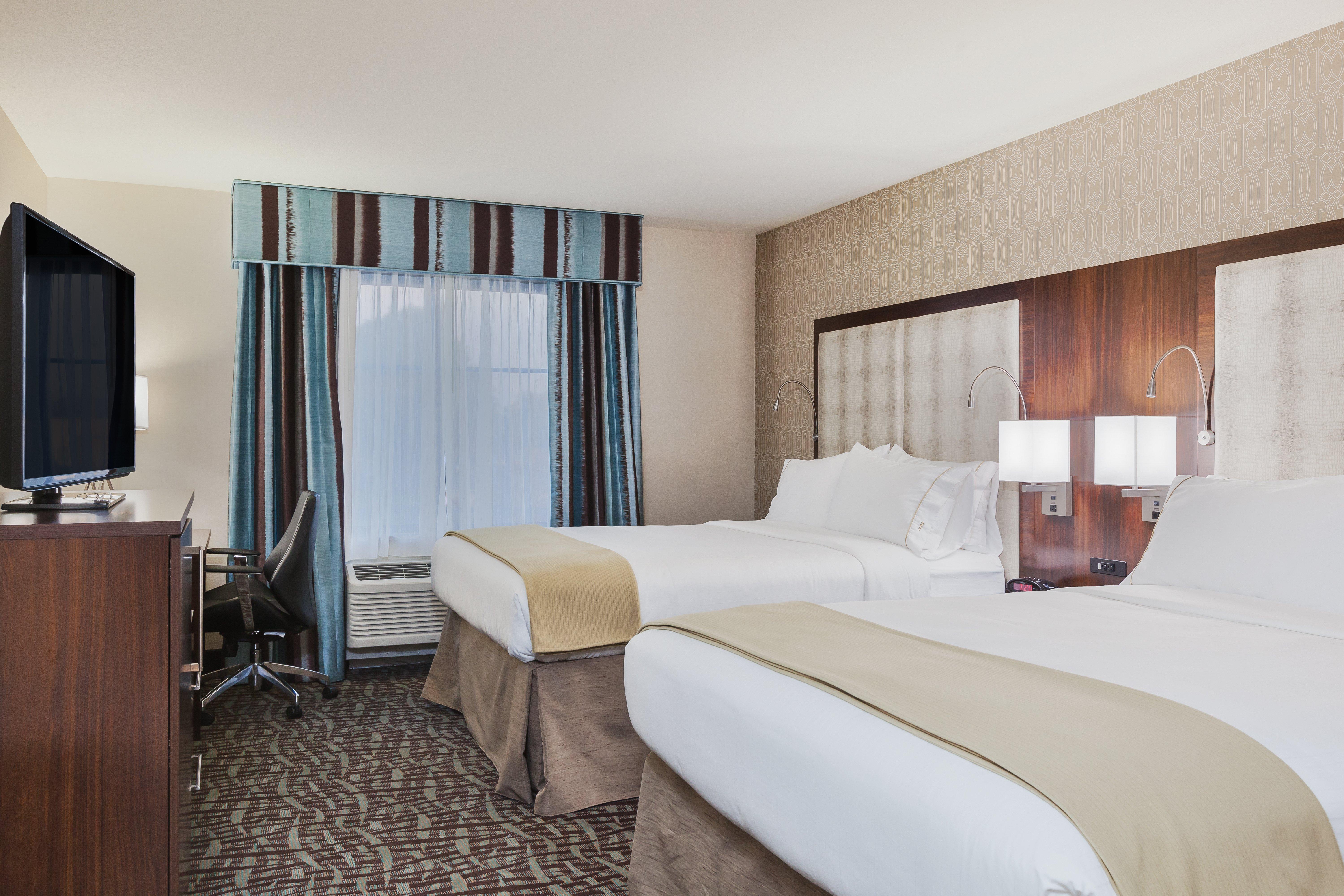 Holiday Inn Express & Suites Eureka By Ihg Bagian luar foto