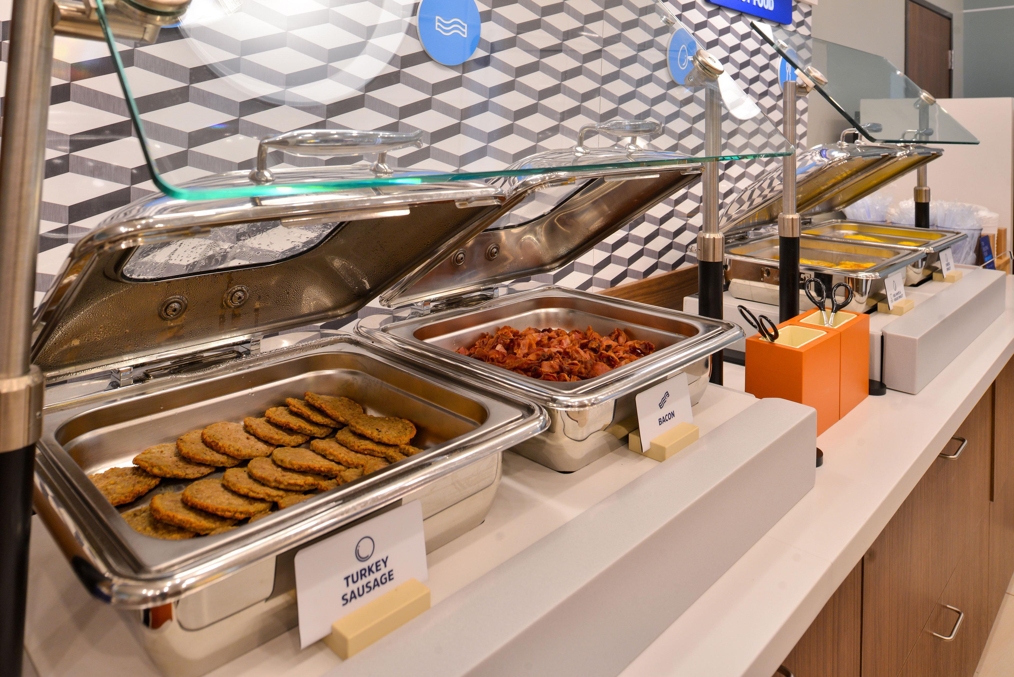 Holiday Inn Express & Suites Eureka By Ihg Bagian luar foto