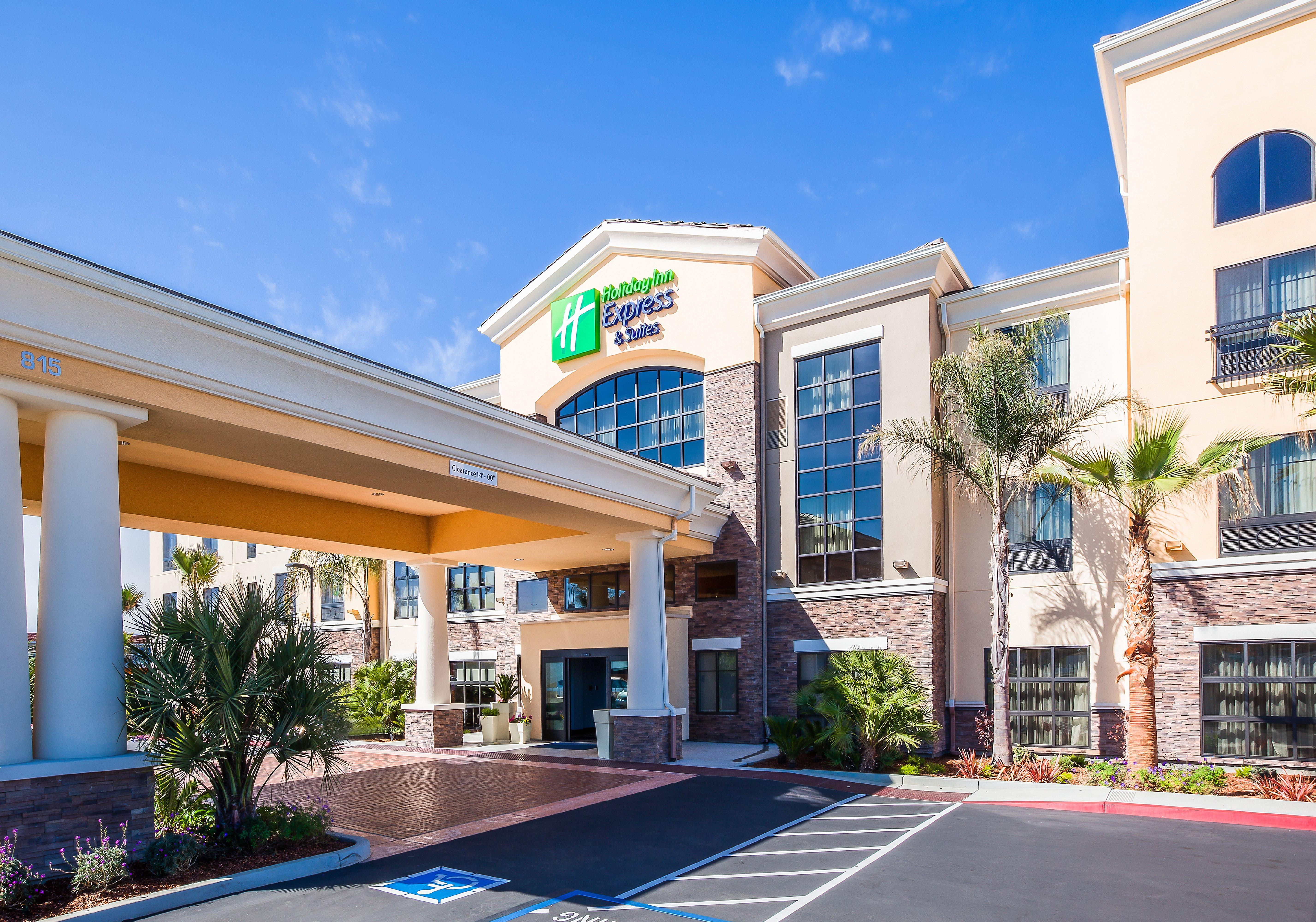 Holiday Inn Express & Suites Eureka By Ihg Bagian luar foto