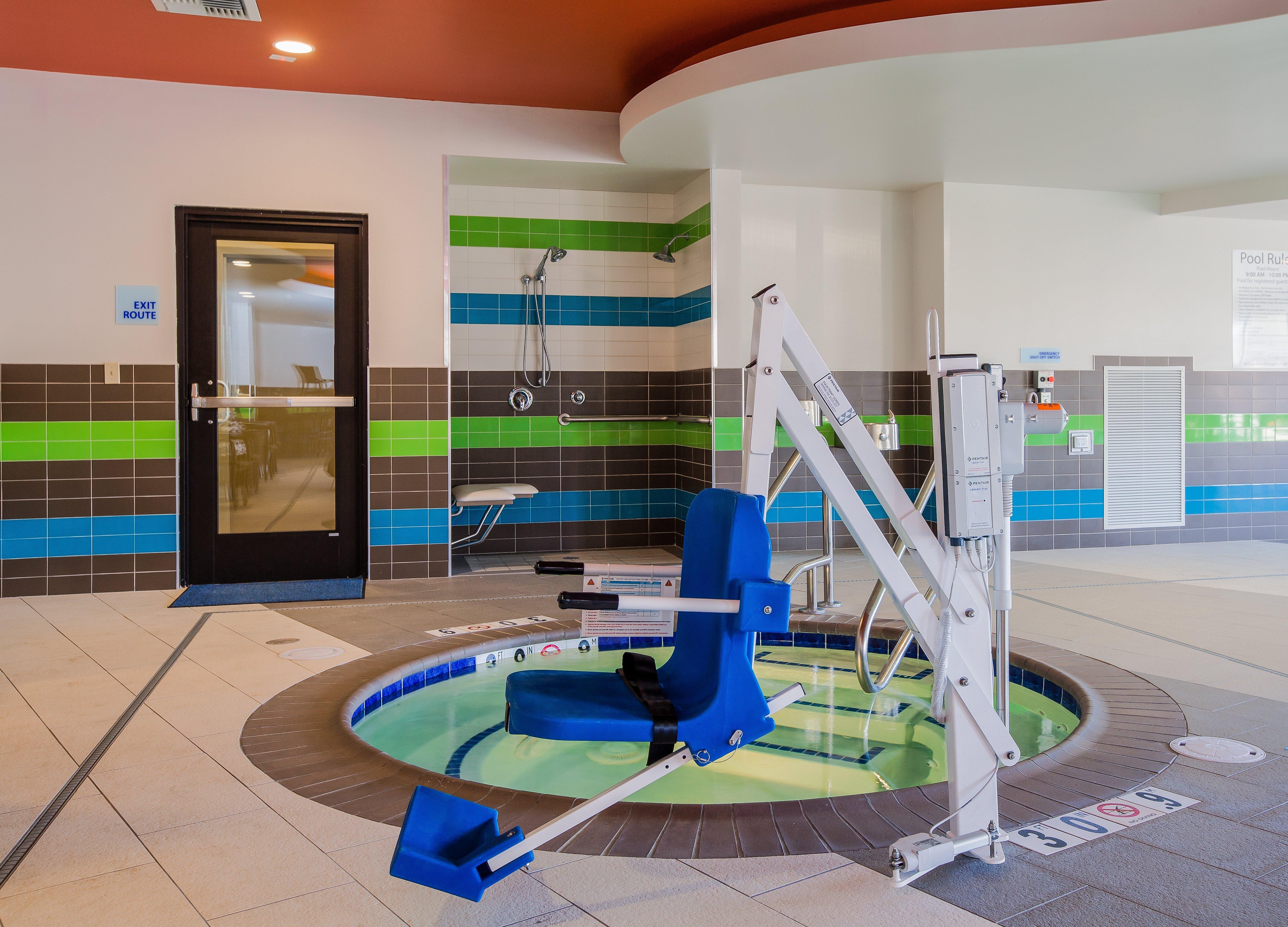 Holiday Inn Express & Suites Eureka By Ihg Bagian luar foto
