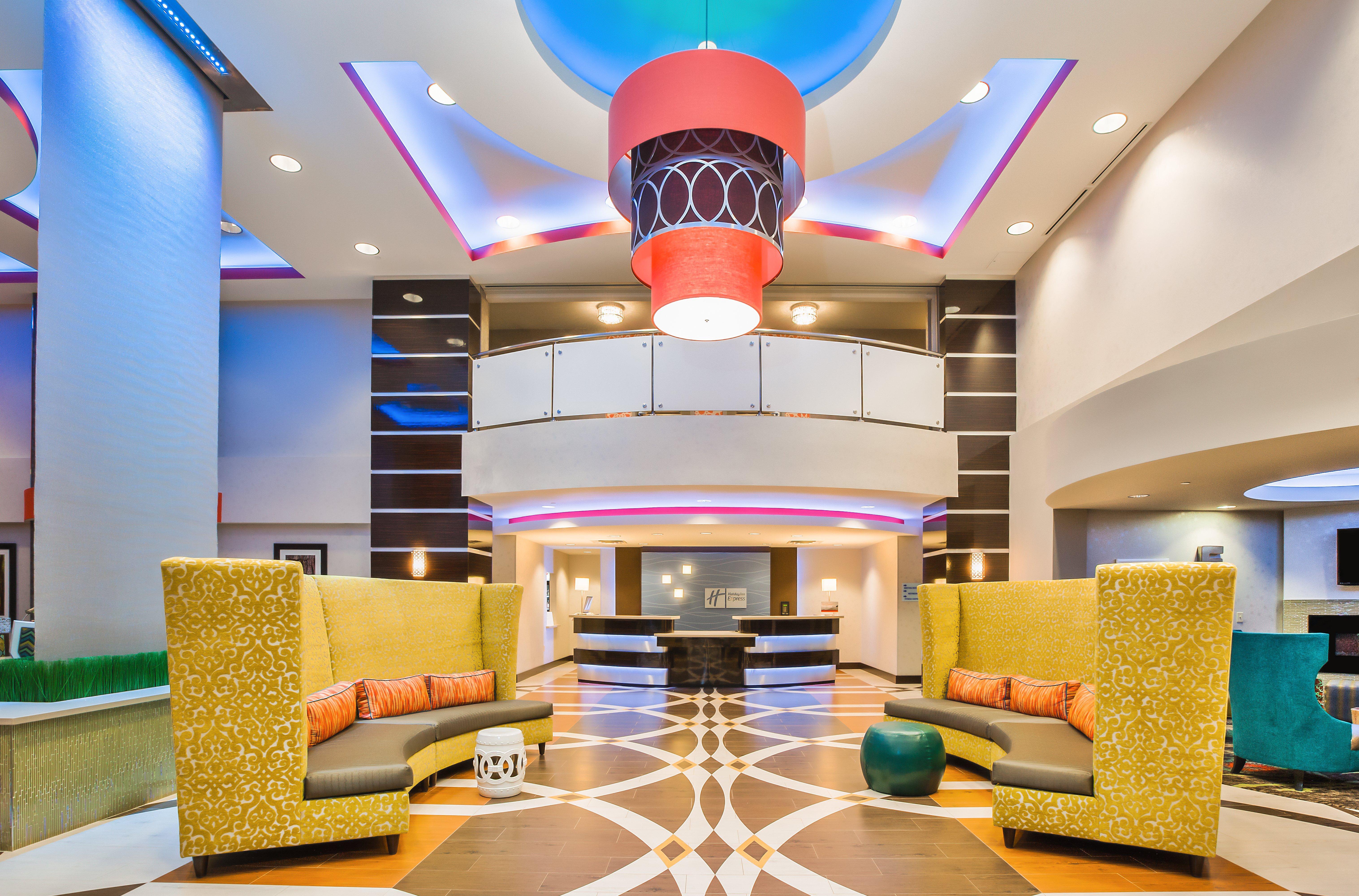 Holiday Inn Express & Suites Eureka By Ihg Bagian luar foto